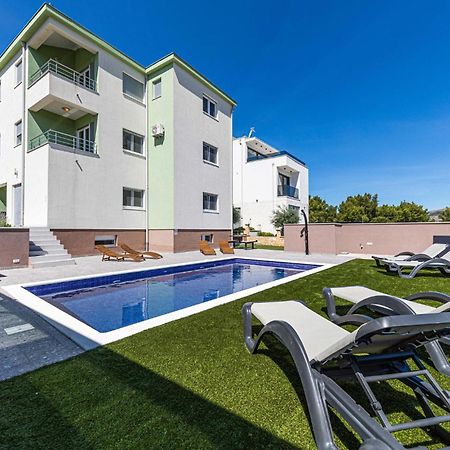 Amazing Apartment In Saldun With Wifi Трогир Экстерьер фото