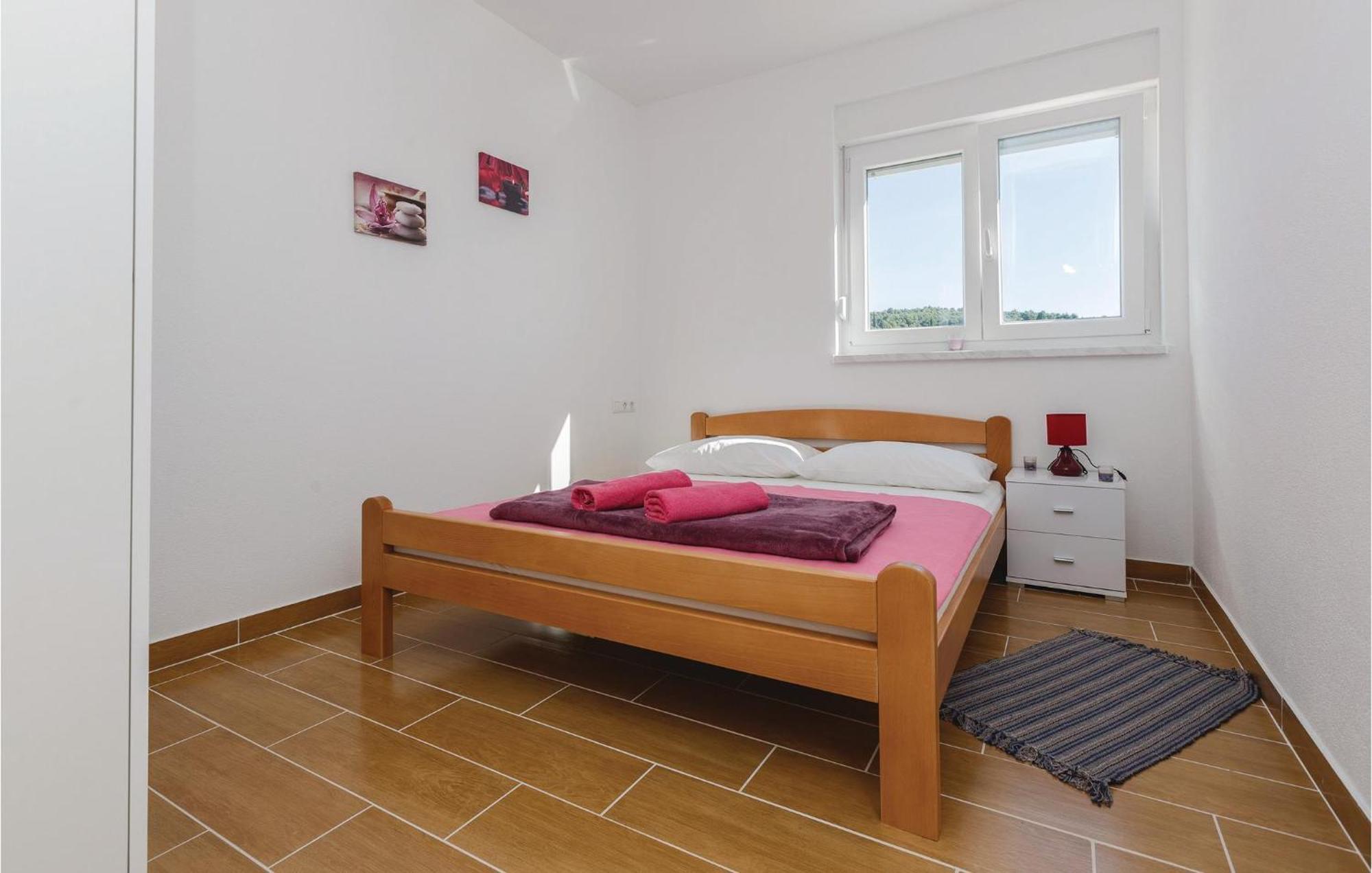Amazing Apartment In Saldun With Wifi Трогир Экстерьер фото